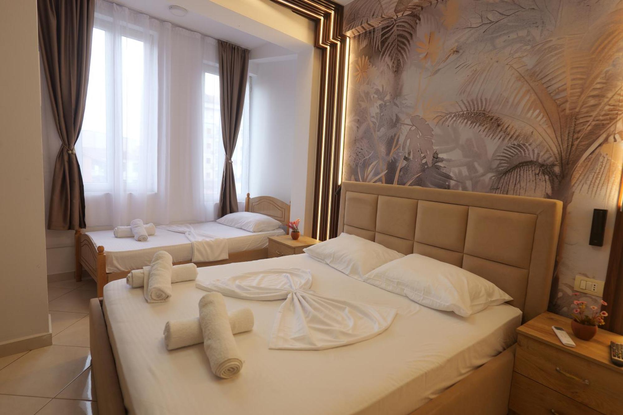 Golden Sleep Hostel Шкодер Экстерьер фото