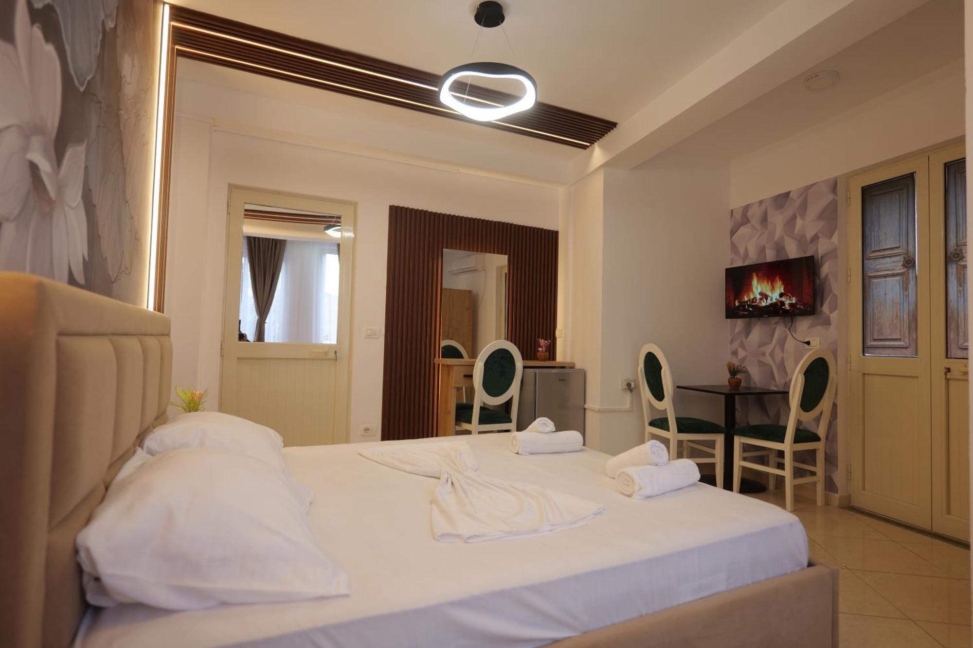 Golden Sleep Hostel Шкодер Экстерьер фото