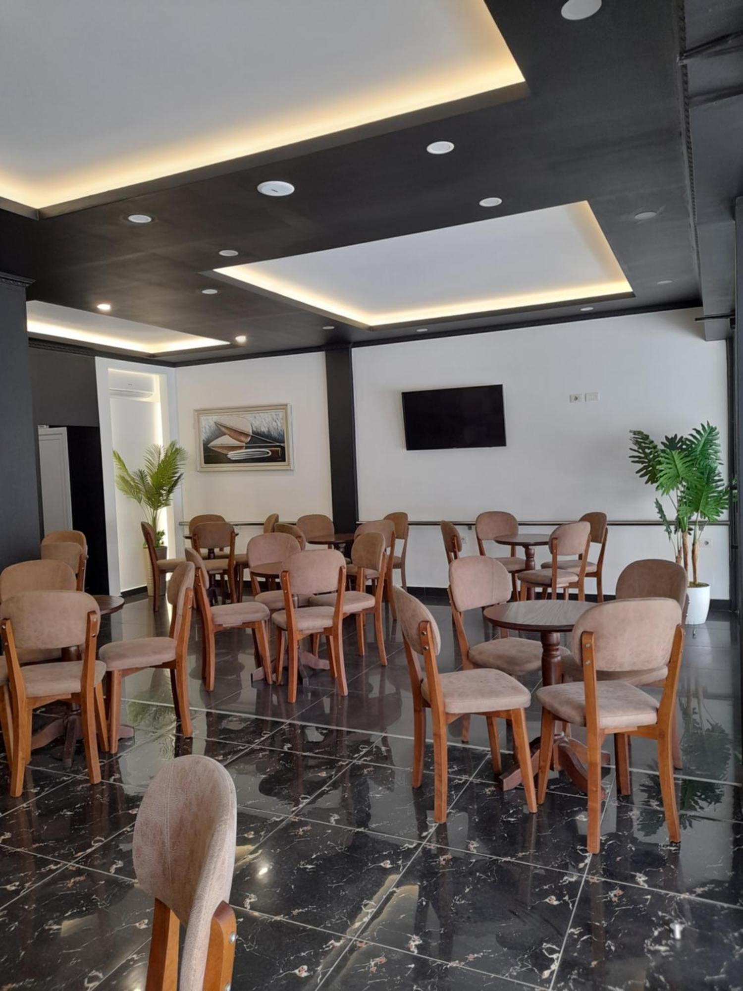 Golden Sleep Hostel Шкодер Экстерьер фото