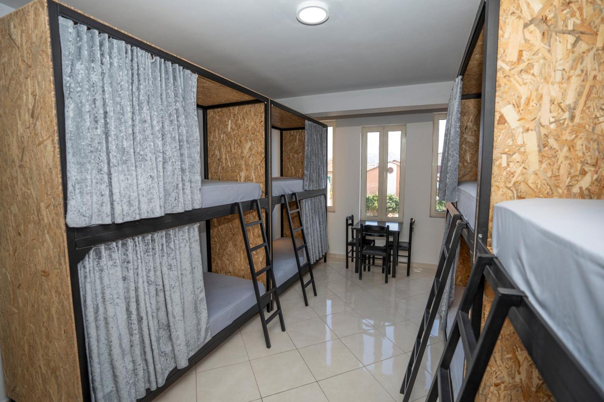 Golden Sleep Hostel Шкодер Экстерьер фото