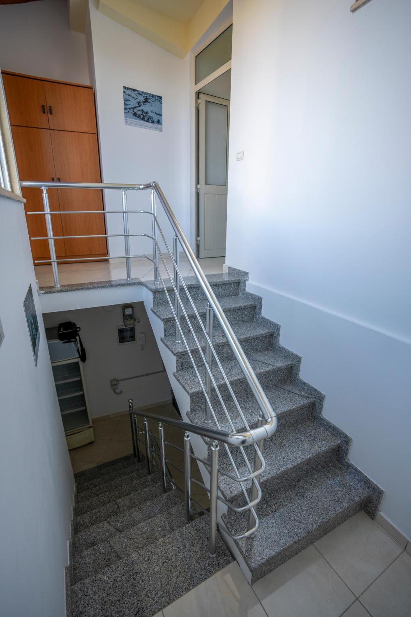 Golden Sleep Hostel Шкодер Экстерьер фото