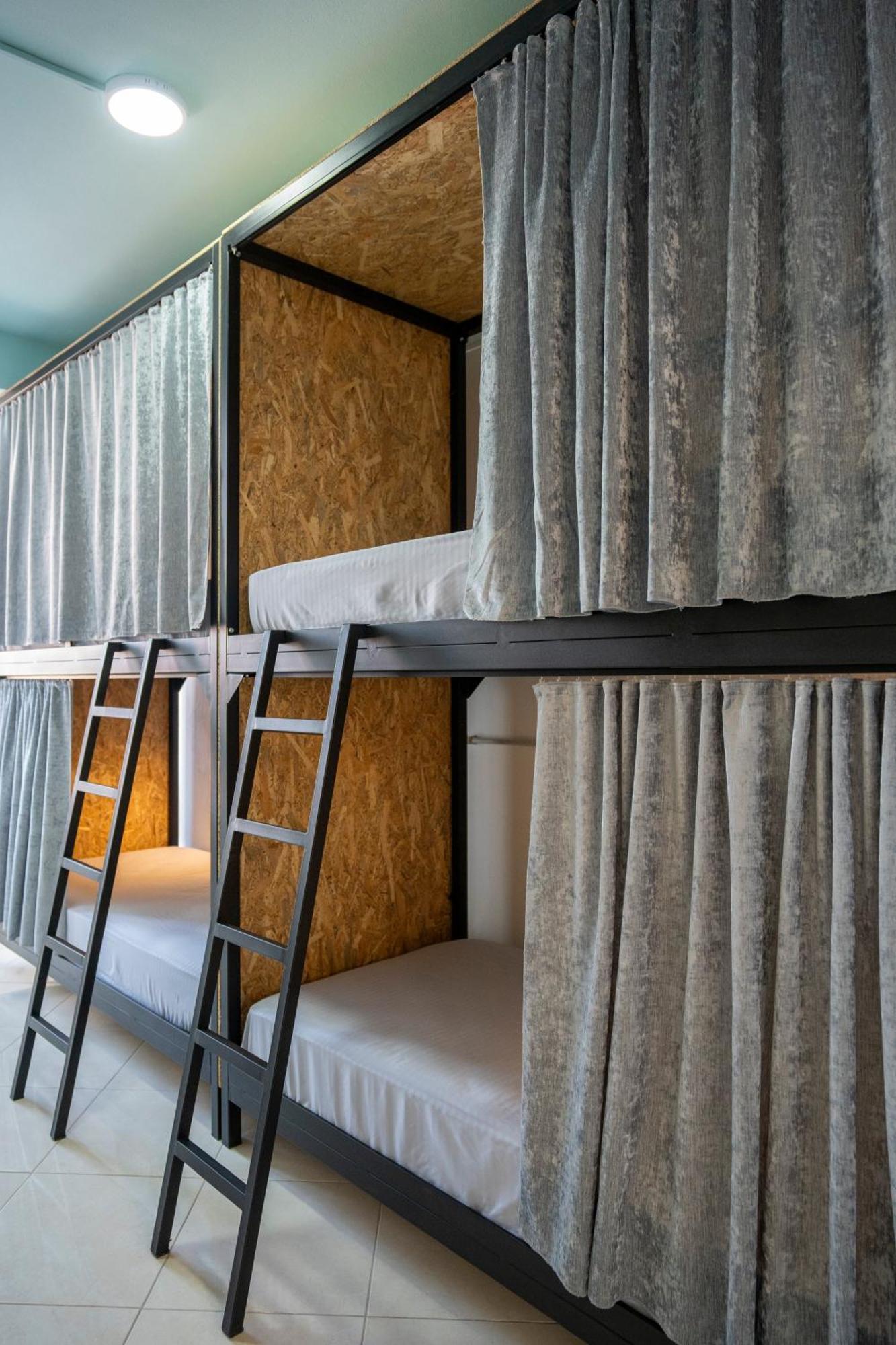 Golden Sleep Hostel Шкодер Экстерьер фото